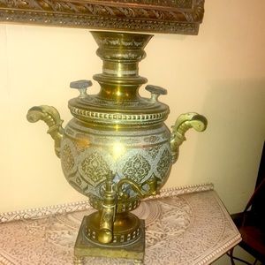 AnyoneTranslateFarsi??? Very old samovar